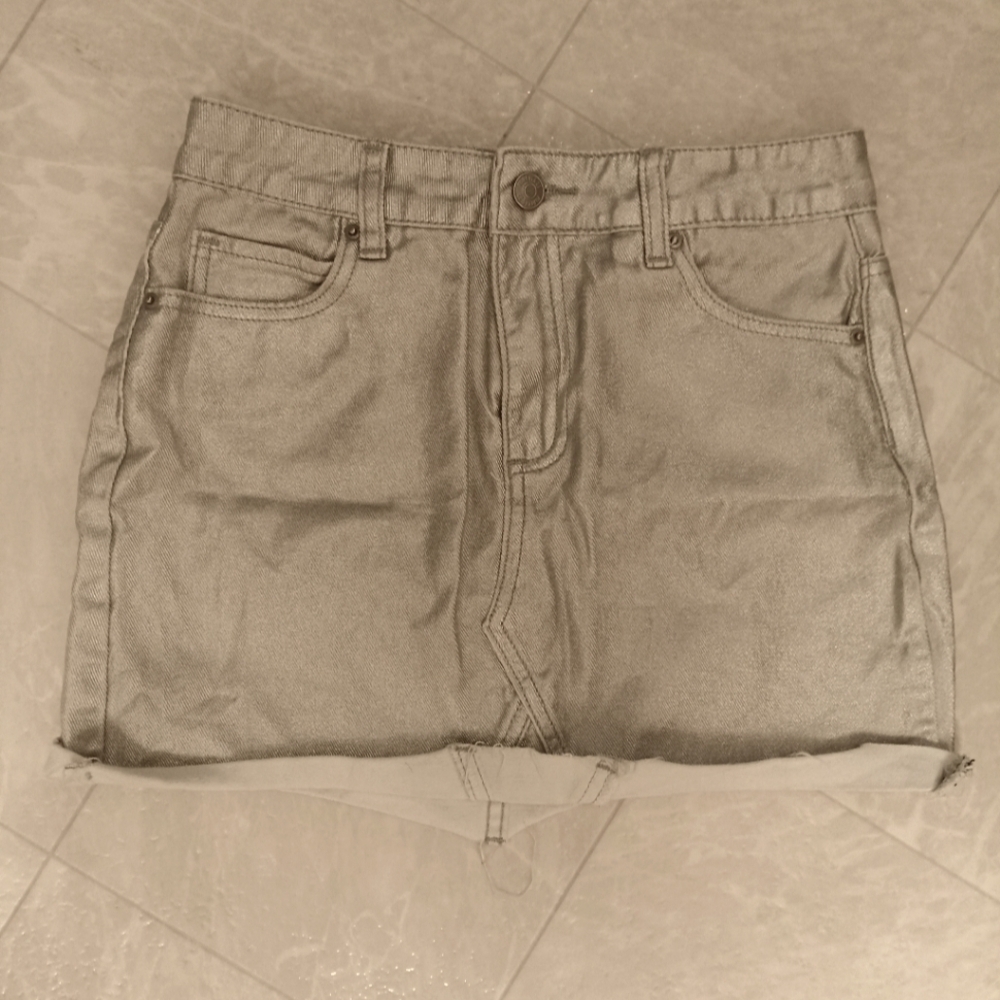 Forever  21/Small/Metallic Silver Miniskirt.